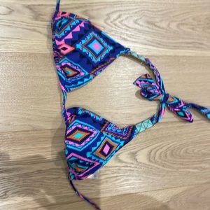 Super cute bikini top